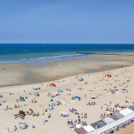 Amazing Apartment In Oostende With House Sea View Exterior foto